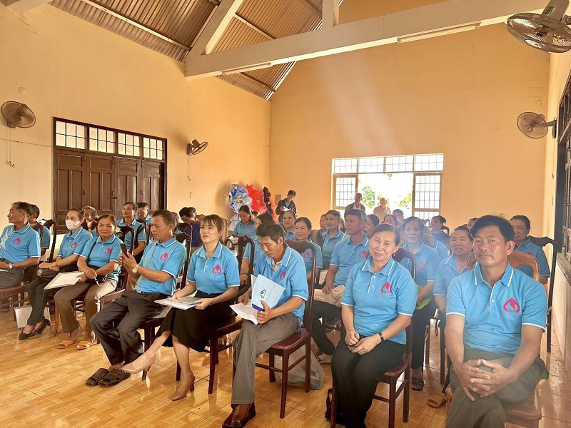 HỘI LHPN XÃ EA KLY ĐẨY MẠNH CÔNG TÁC TUYÊN TRUYỀN CÁC CHƯƠNG TRÌNH TÍN DỤNG CỦA&nbsp;  NGÂN HÀNG CHÍNH SÁCH XÃ HỘI.